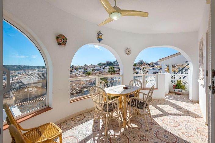 Image No.12-4 Bed Villa for sale