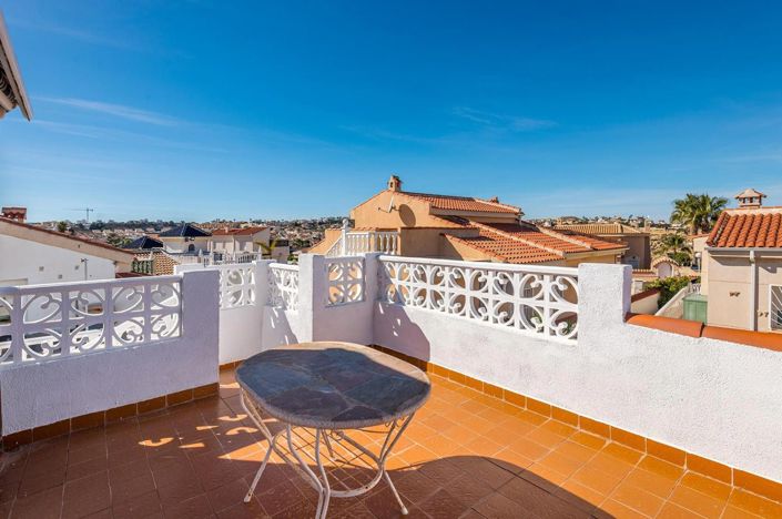 Image No.17-4 Bed Villa for sale