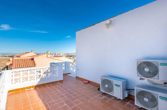 Image No.25-4 Bed Villa for sale