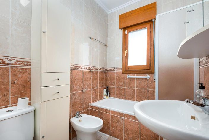 Image No.34-4 Bed Villa for sale