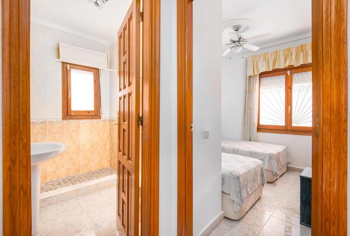 Image No.45-4 Bed Villa for sale