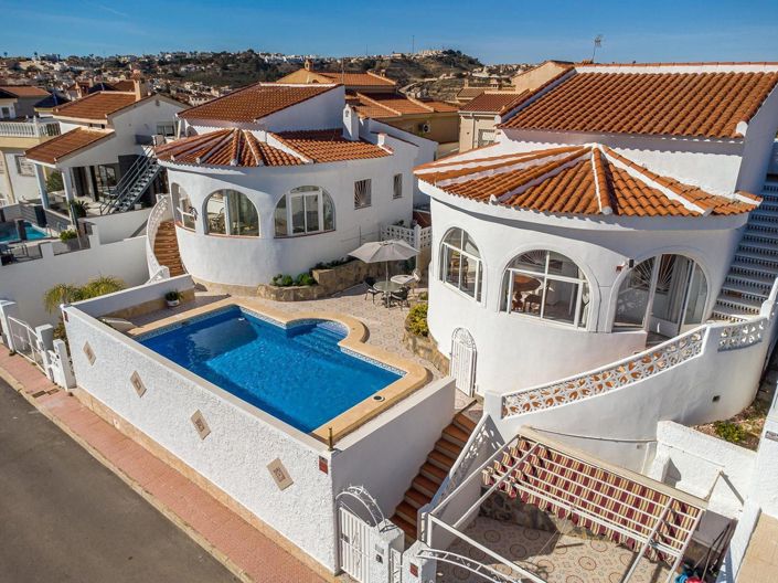 Image No.6-4 Bed Villa for sale