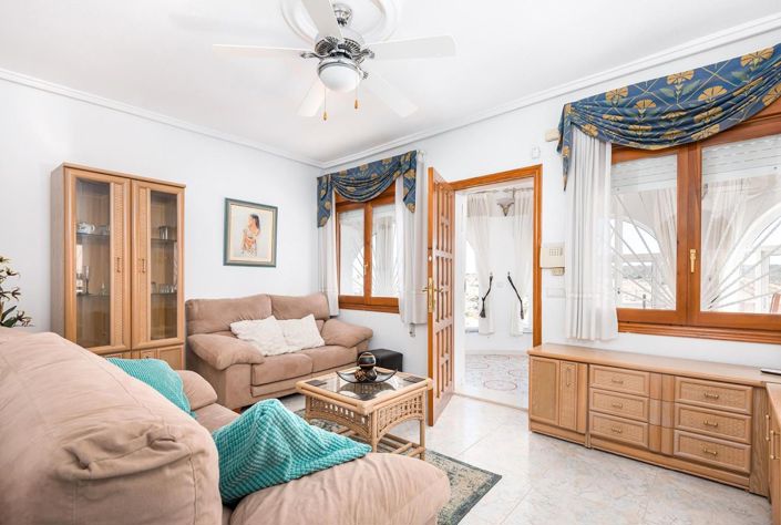 Image No.9-4 Bed Villa for sale