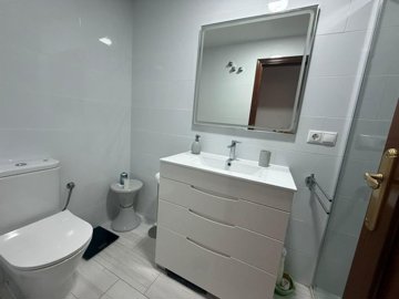 22043535