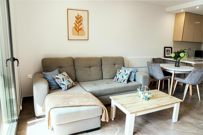 Image No.32-2 Bed Apartment for sale