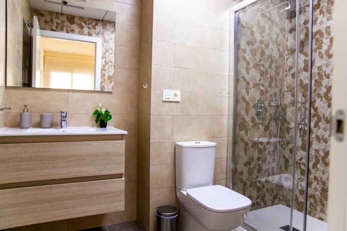 Image No.5-2 Bed Apartment for sale