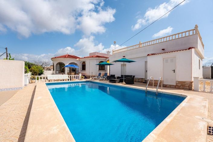 Image No.1-Villa de 3 chambres à vendre à Torrevieja