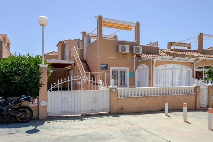 Image No.1-2 Bed House for sale