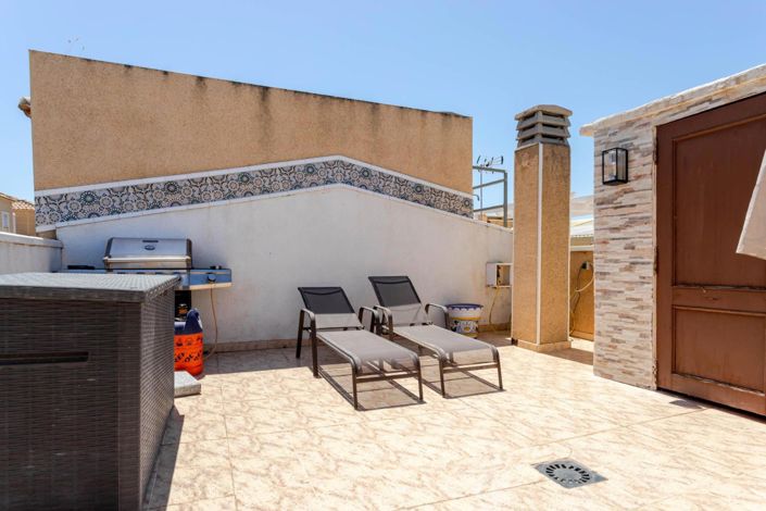 Image No.22-2 Bed House for sale