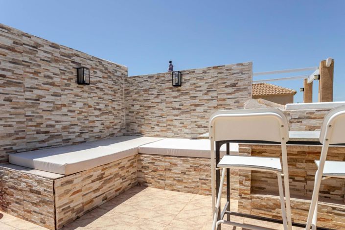 Image No.23-2 Bed House for sale