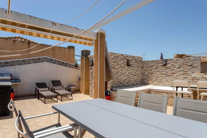 Image No.27-2 Bed House for sale