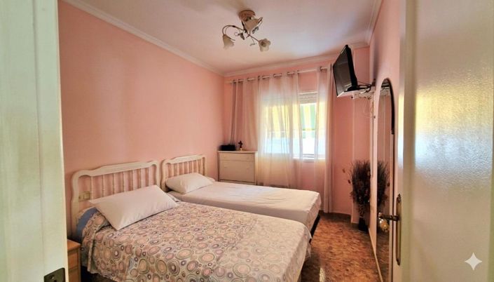 Image No.7-2 Bed Bungalow for sale