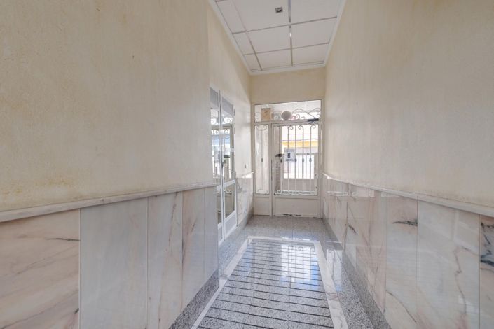 Image No.32-3 Bed Apartment for sale