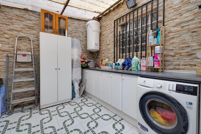 Image No.39-5 Bed Apartment for sale