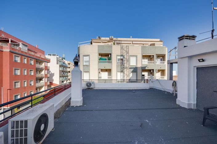 Image No.43-5 Bed Apartment for sale