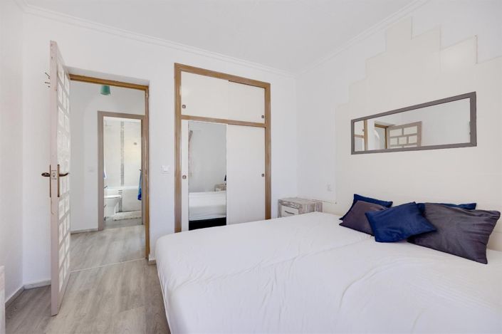 Image No.19-3 Bed Villa for sale