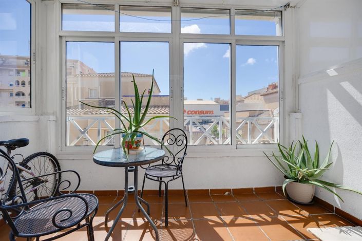 Image No.5-2 Bed Villa for sale