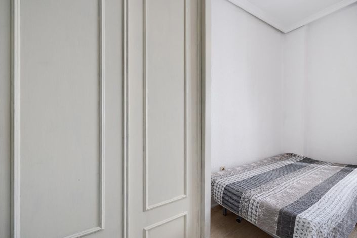 Image No.21-2 Bed Apartment for sale