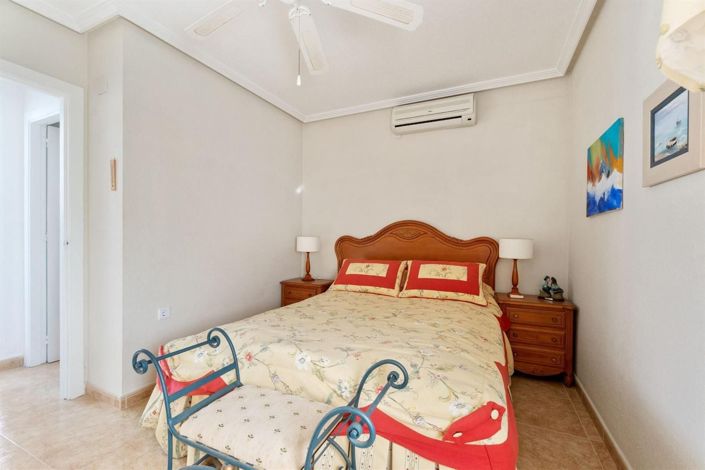 Image No.22-3 Bed House for sale