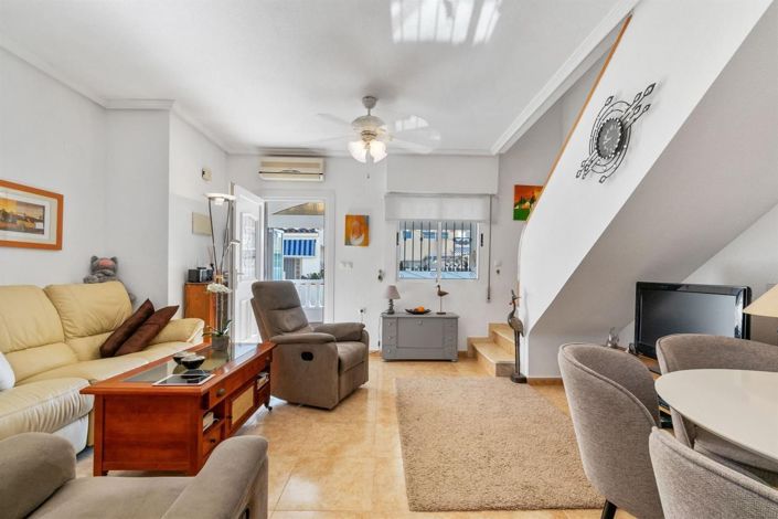 Image No.6-3 Bed House for sale