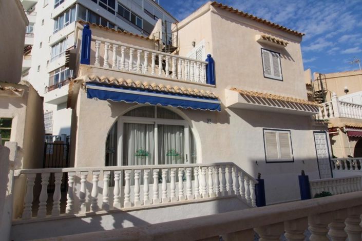 Image No.3-Maison de 3 chambres à vendre à Torrevieja