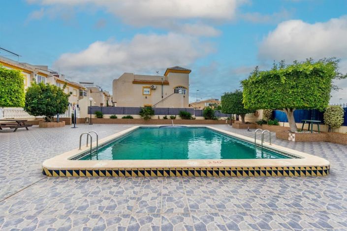 Image No.27-2 Bed Bungalow for sale