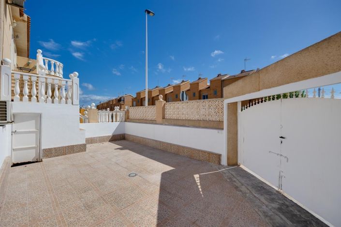 Image No.25-2 Bed Bungalow for sale