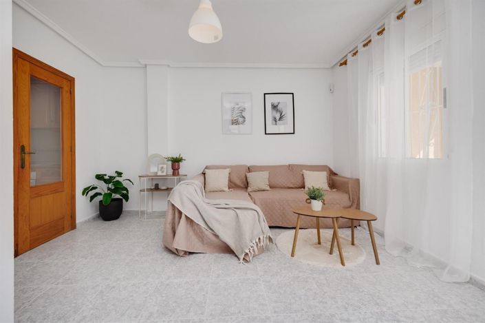 Image No.6-2 Bed Bungalow for sale