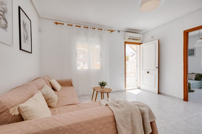 Image No.8-2 Bed Bungalow for sale