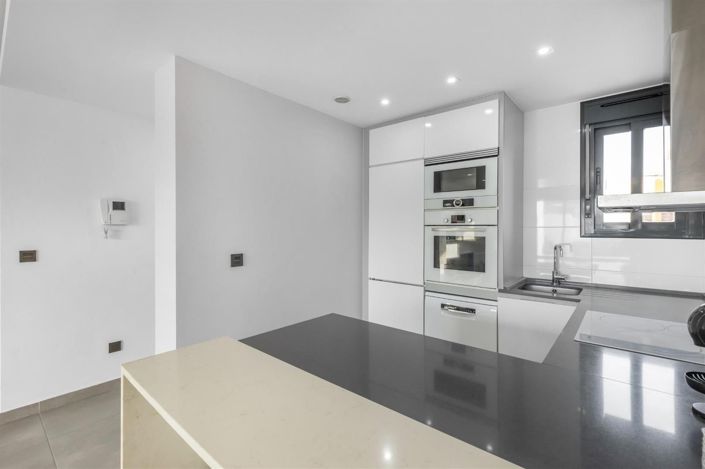 Image No.10-2 Bed Bungalow for sale