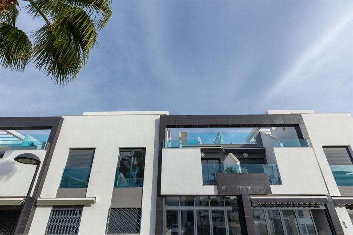 Image No.32-2 Bed Bungalow for sale