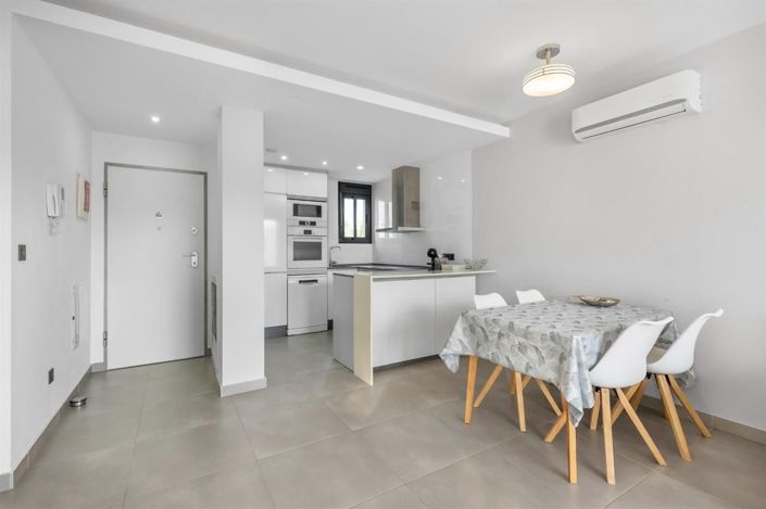 Image No.8-2 Bed Bungalow for sale