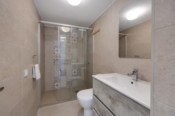 Image No.14-2 Bed Apartment for sale