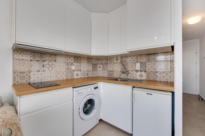 Image No.8-2 Bed Apartment for sale