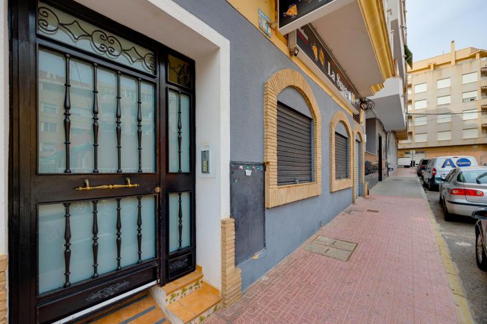 Image No.30-3 Bed Apartment for sale