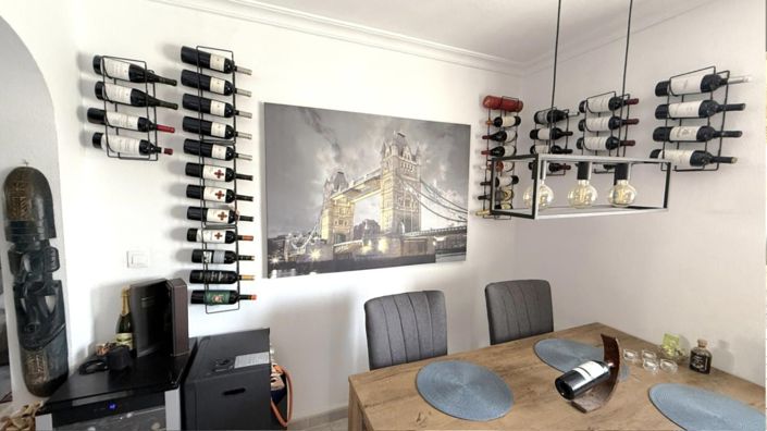 Image No.5-2 Bed House for sale