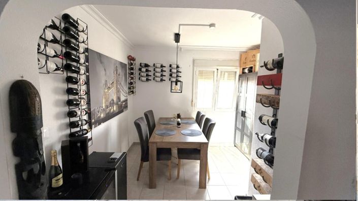 Image No.7-2 Bed House for sale