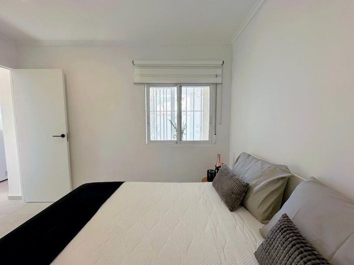 Image No.12-2 Bed Bungalow for sale