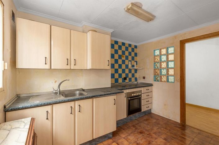 Image No.11-3 Bed Apartment for sale