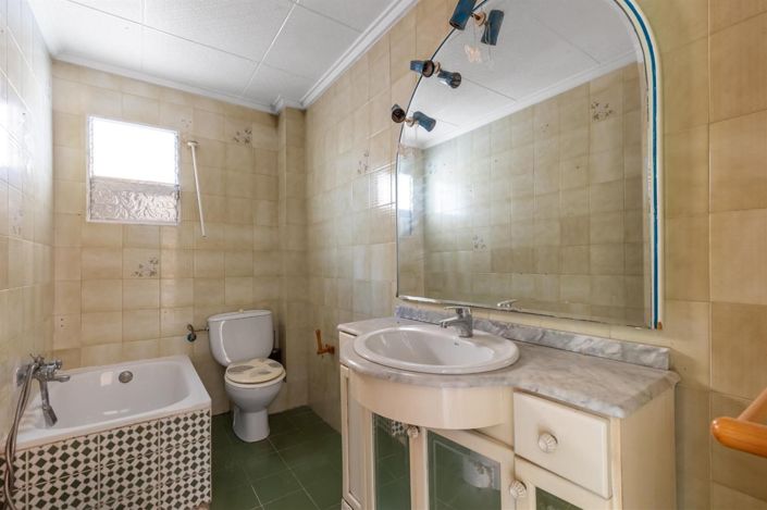 Image No.23-3 Bed Apartment for sale