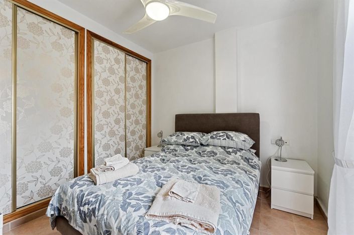 Image No.14-3 Bed House for sale