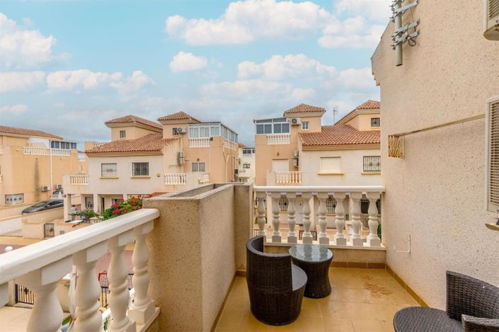 Image No.4-3 Bed House for sale