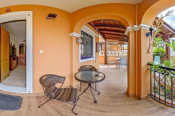 Image No.25-3 Bed House for sale