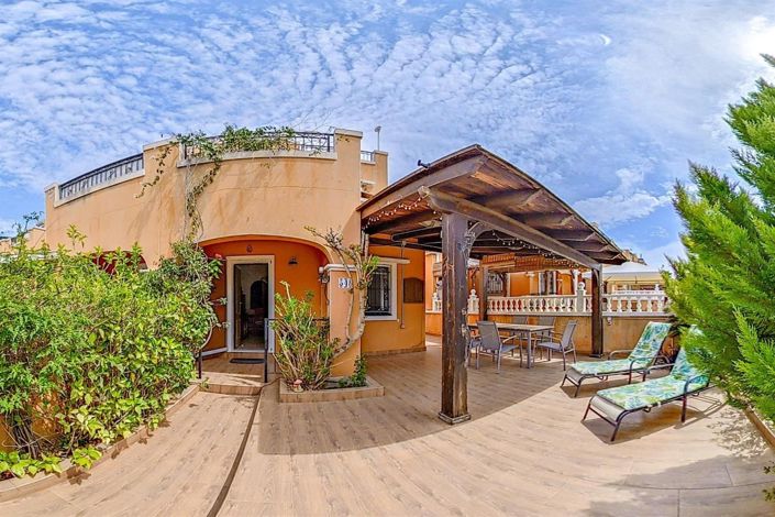 Image No.28-3 Bed House for sale