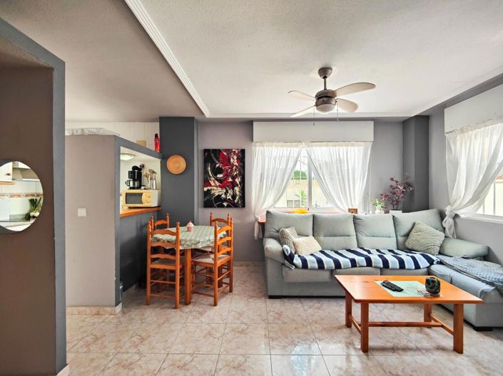 Image No.10-3 Bed House for sale