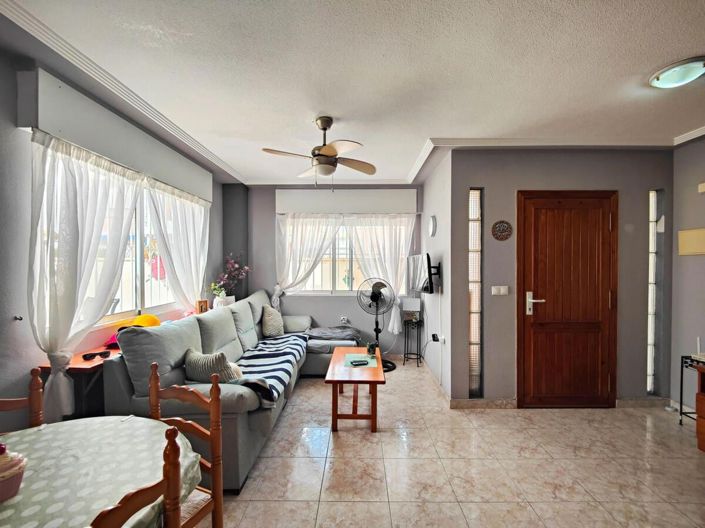 Image No.12-3 Bed House for sale