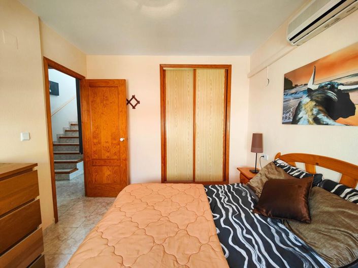 Image No.30-3 Bed House for sale