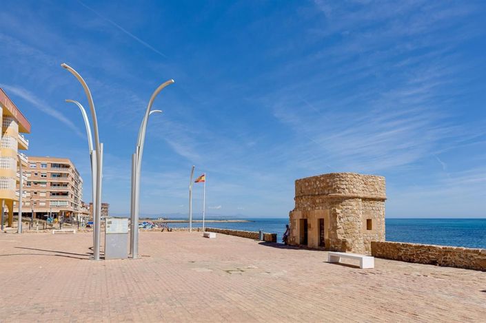 Image No.31-2 Bed Bungalow for sale