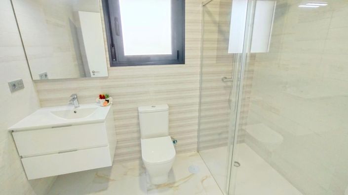 Image No.20-3 Bed Villa for sale