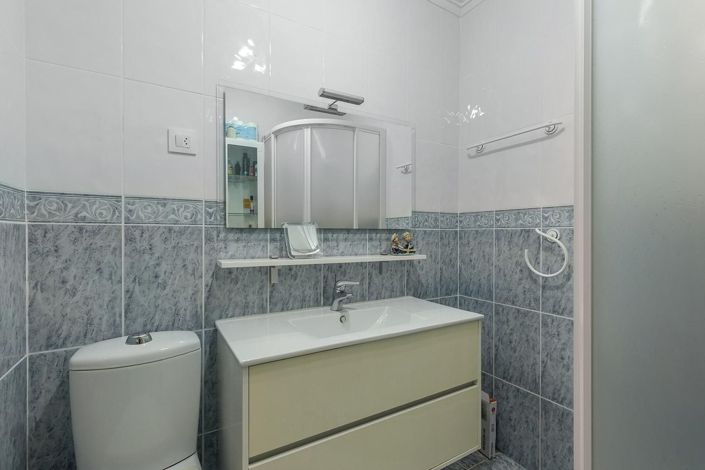 Image No.17-2 Bed Bungalow for sale